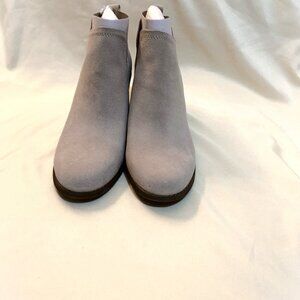 TOMS  (Women's) Beige Wedge Bootie Size 11M